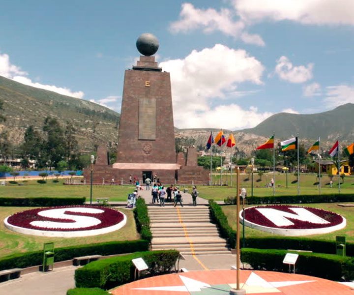 city-line-middle-of-the-world-private-daily-tours-from-quito mitad del mundo