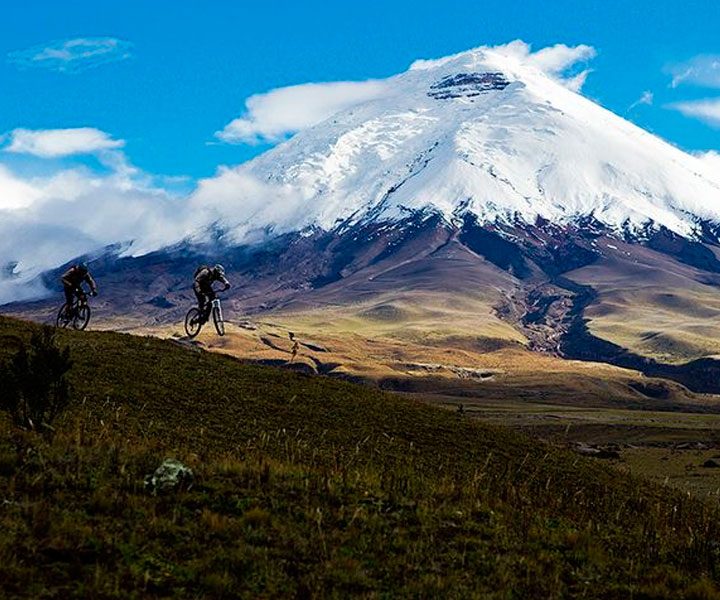 cotopaxi-volcano-private-daily-tours-from-quito